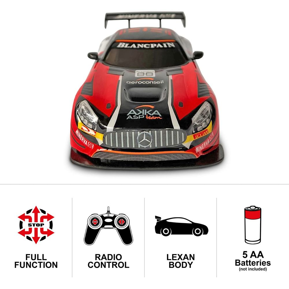 Czerwony i czarny samochód zdalnie sterowany z logo sponsorów, widok z przodu.