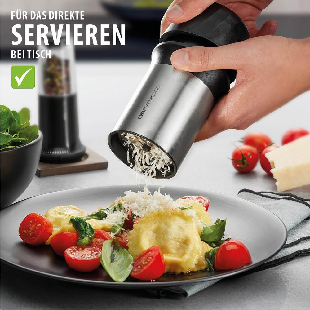 Ser jest tarty na ravioli z pomidorkami koktajlowymi i bazylią.