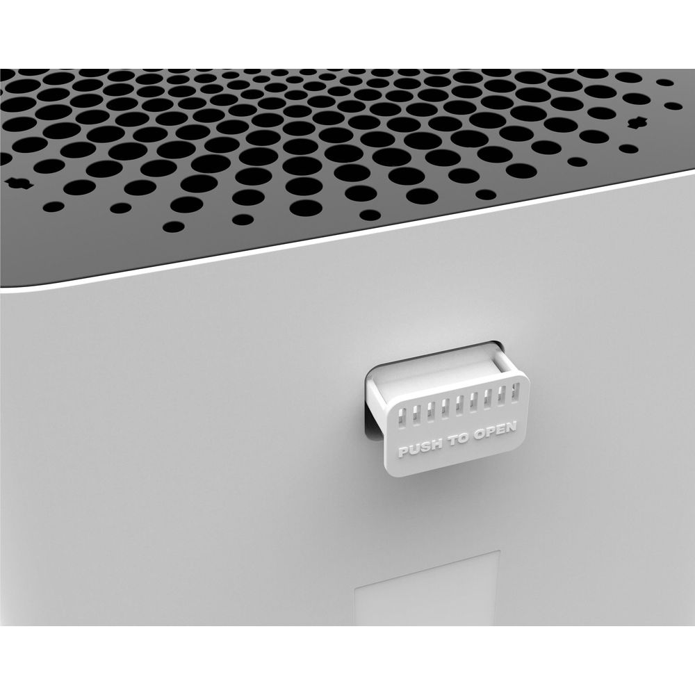 Biały przycisk z napisem "PUSH TO OPEN" wystaje z białej obudowy.