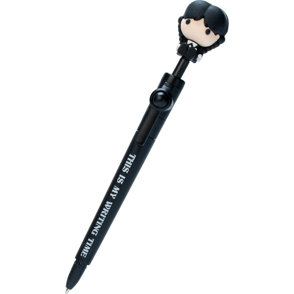 Schwarzer Stift mit Figur oben, mit der Aufschrift "THIS IS MY WRITING TIME".