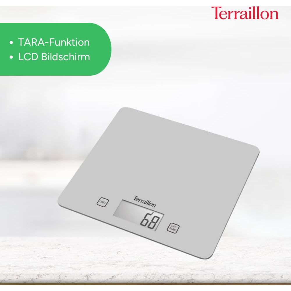 Una bilancia da cucina Tara grigia con display LCD mostra 68.