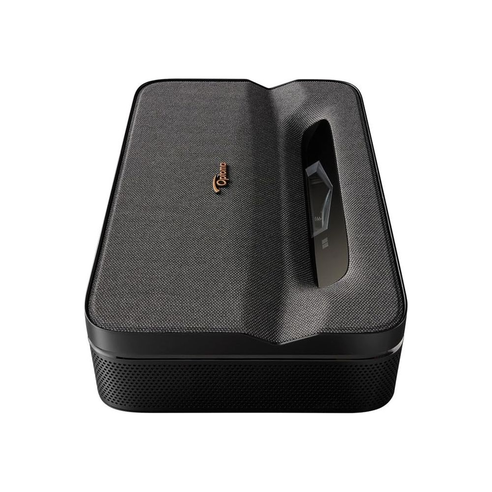 Czarny projektor z logo Optoma, oświetlony z boku.