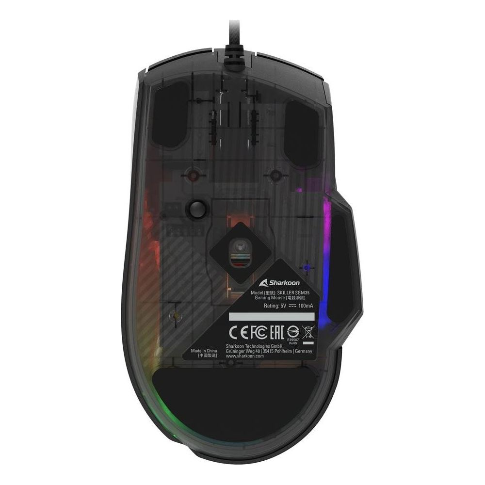 Unterseite einer schwarzen Sharkoon Gaming Maus mit Beschriftungen und CE-Zeichen.