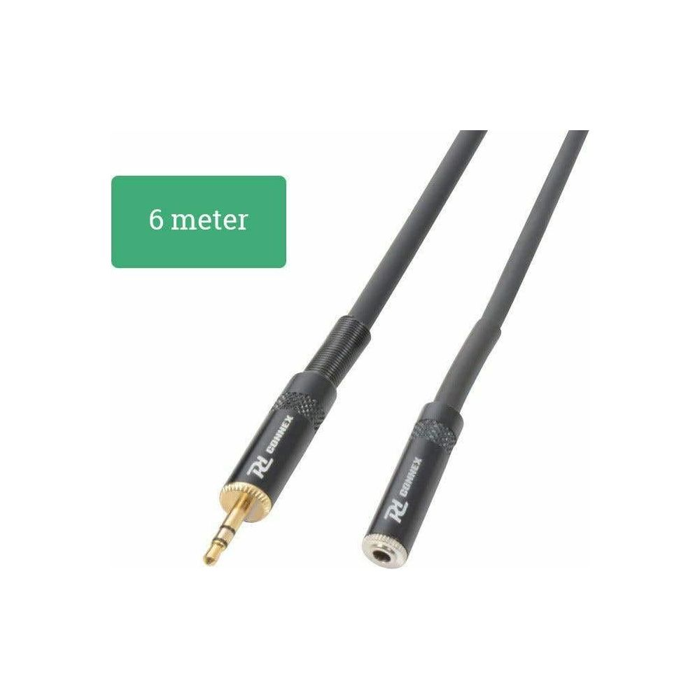 Un cable de audio de 6 metros con conectores negros y un enchufe dorado.