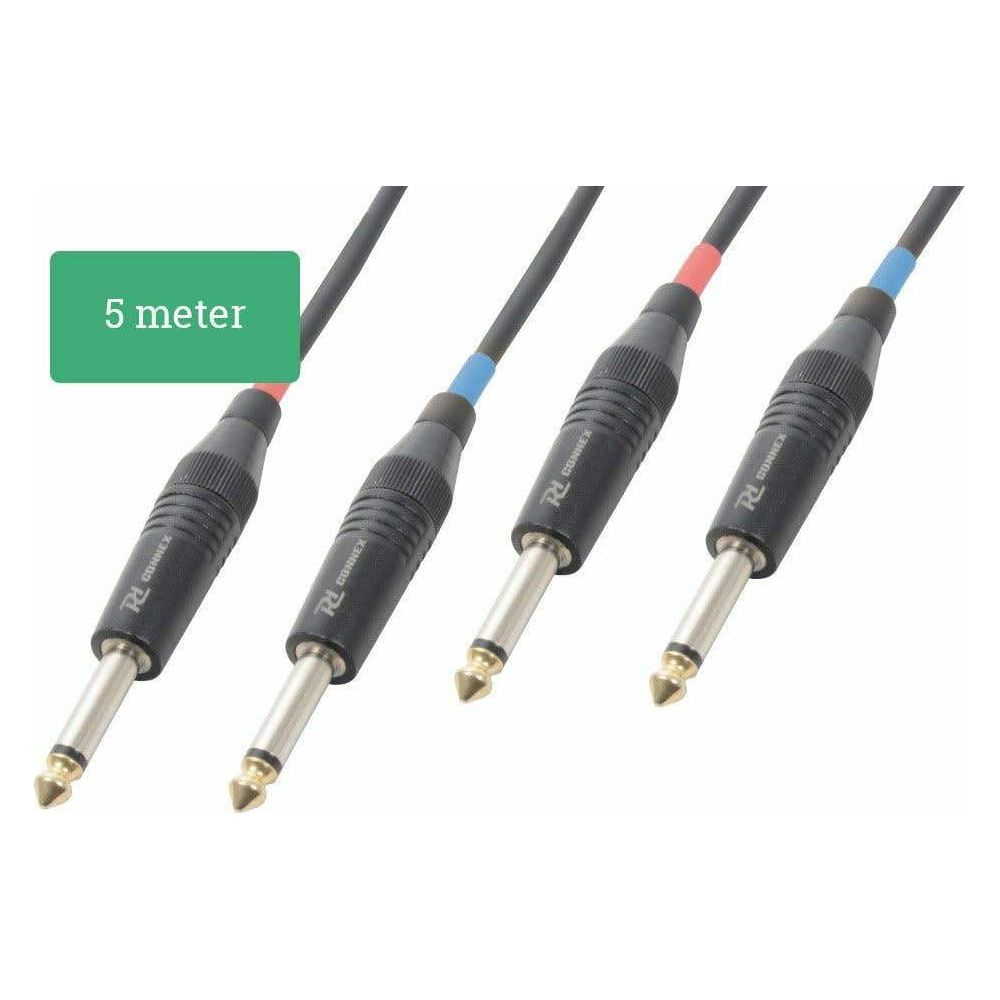 Cuatro cables de audio de 5 metros con conectores dorados y mangos negros.