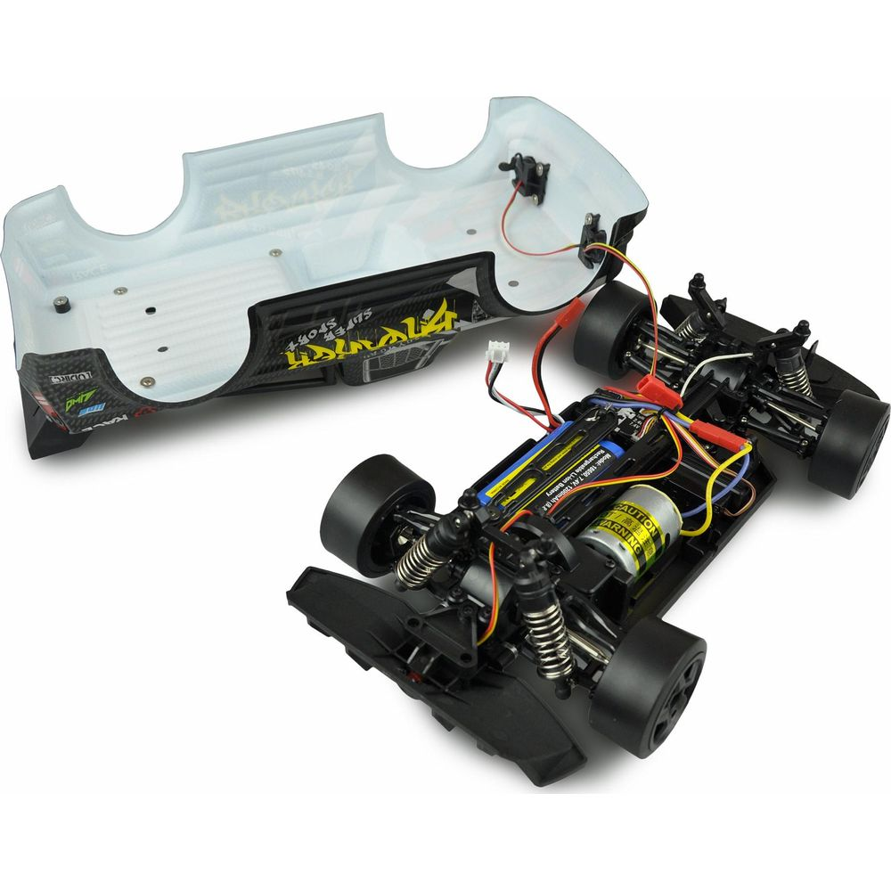 Châssis de voiture RC sans carrosserie, montrant la batterie et le câblage.