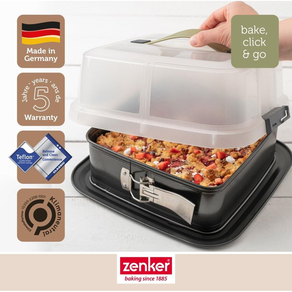 Ein Kuchen mit Erdbeeren in einer Zenker-Backform mit transparentem Deckel.
