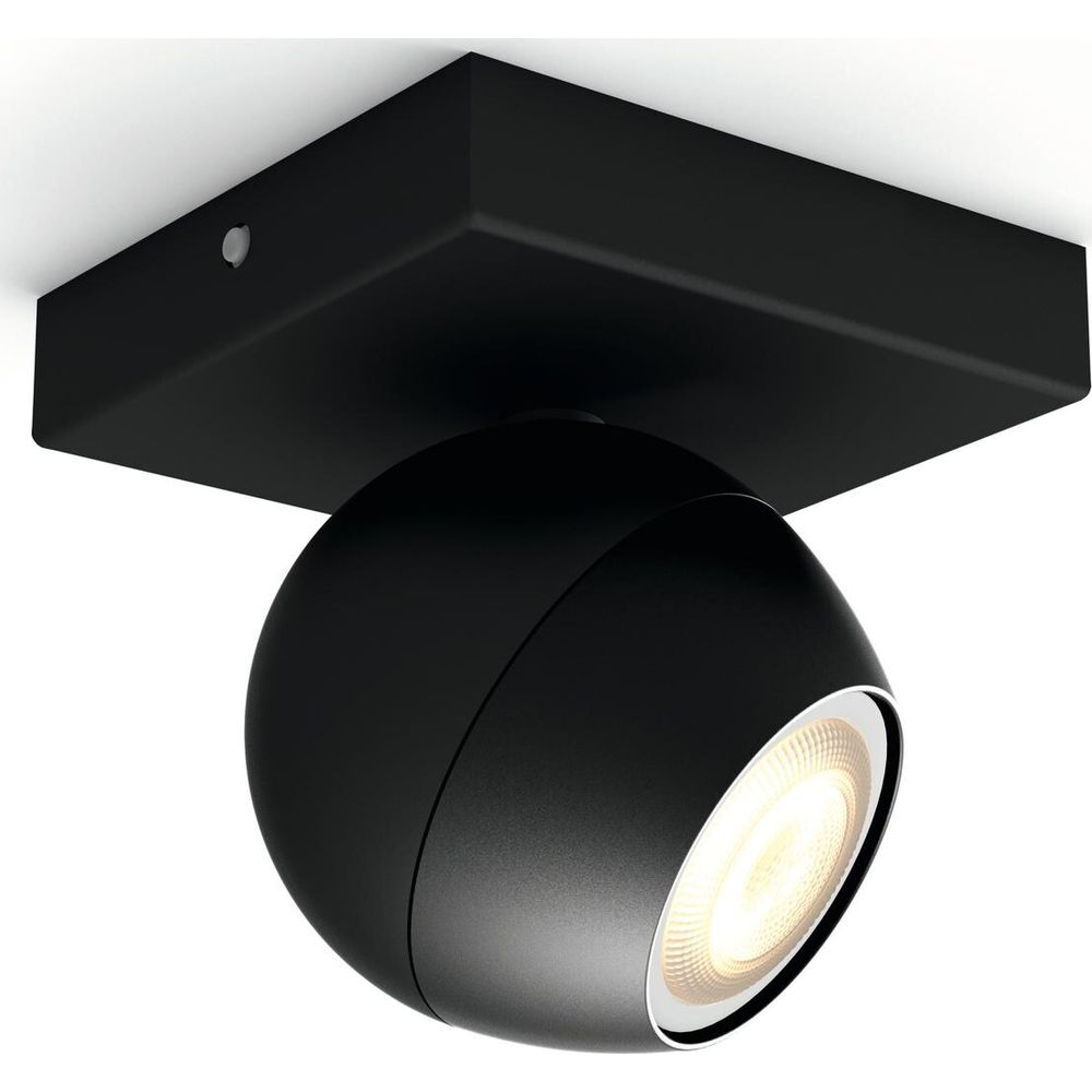Faretti da soffitto neri con testa sferica che emette luce verso il basso.