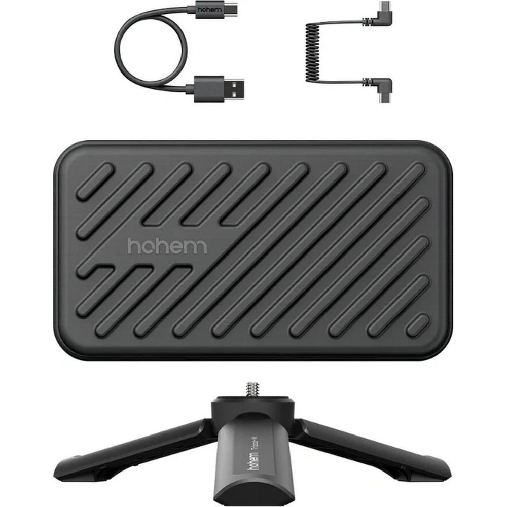 Accessoires de cardan noirs : étui, câble USB-C et trépied.
