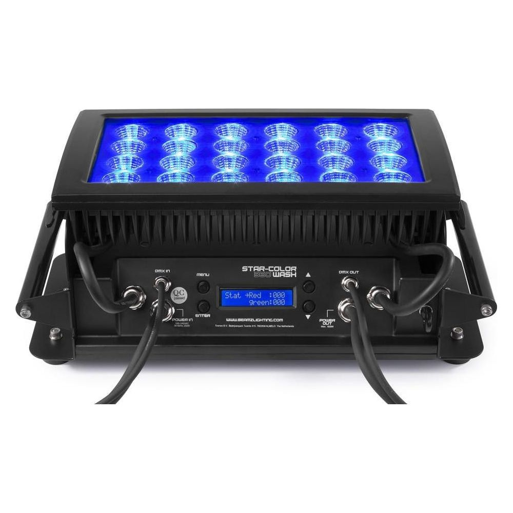 Una luz negra de escenario con LEDs azules, puertos DMX y pantalla LCD.