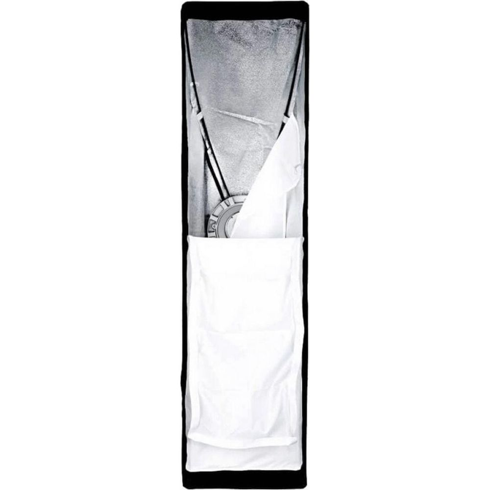Ein rechteckiger, aufrechter Lichtformer mit silbernem Reflektor und weißem Diffusor.