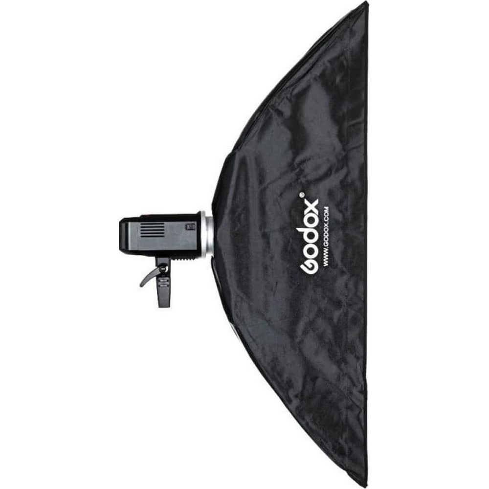 Ein schwarzer Godox Softbox-Aufsatz mit einem Blitzkopf.