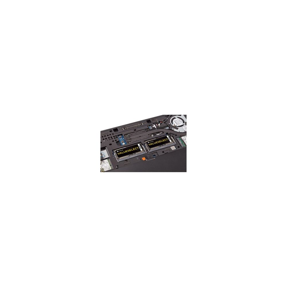 Zwei RAM-Module in einem Laptop-Innenraum mit "VALUESELECT"-Aufschrift.