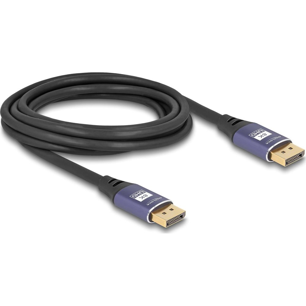 Schwarzes Kabel mit zwei DisplayPort-Steckern, beschriftet mit 8K UHD.