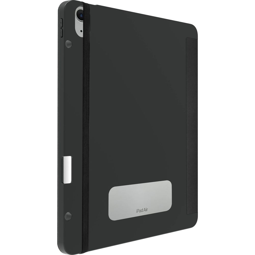 Schwarze Hülle für ein iPad Air mit silbernem Emblem.