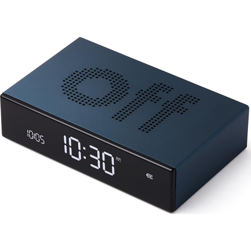 Ein dunkelblauer digitaler Wecker mit der Aufschrift 'OFF' und der Zeit 10:30.
