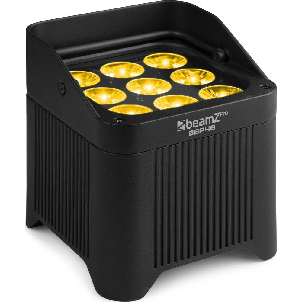 Foco negro con nueve luces amarillas y logo 'BeamZ Pro'.