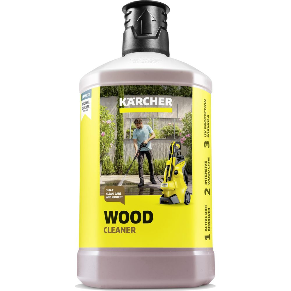 Flacone Kärcher con pulitore per legno, uomo pulisce terrazzo con idropulitrice.