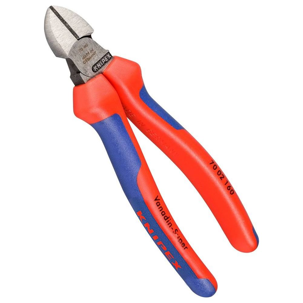 Alicates cortadores Knipex rojos y azules con filos de corte plateados.
