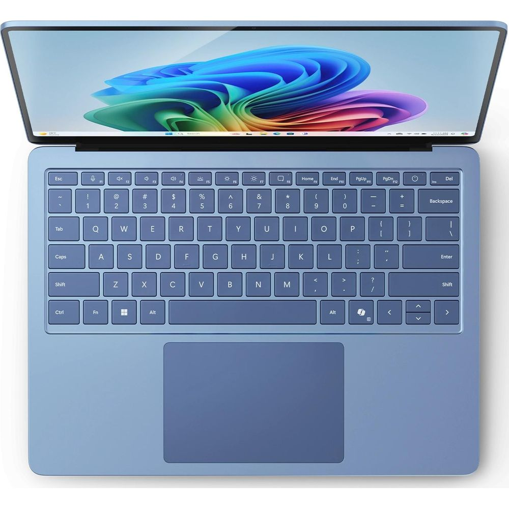 Ein blauer Laptop ist geöffnet und zeigt die Tastatur und den Bildschirm mit einem bunten abstrakten Hintergrundbild.