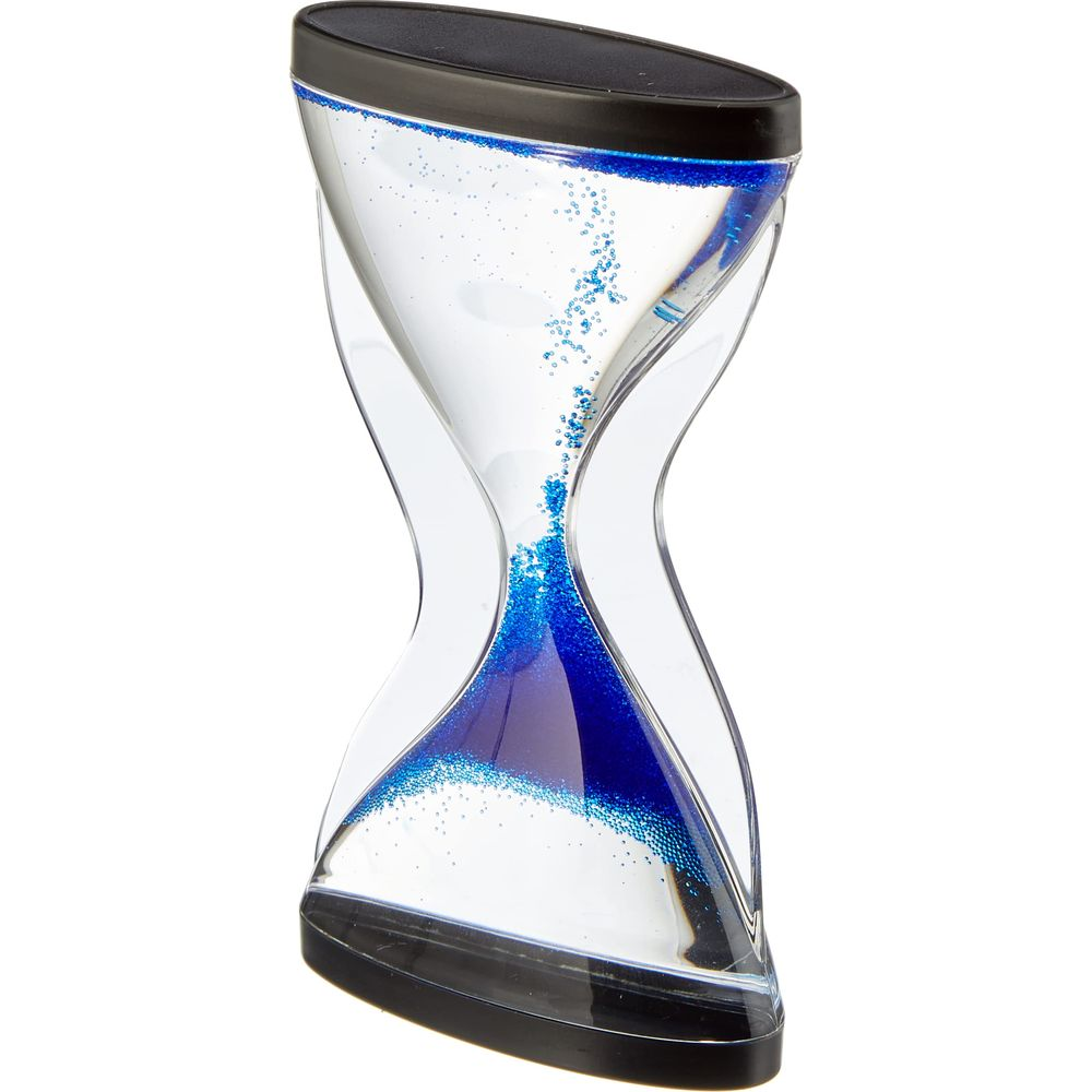 Clessidra con glitter blu che cade attraverso liquido limpido.