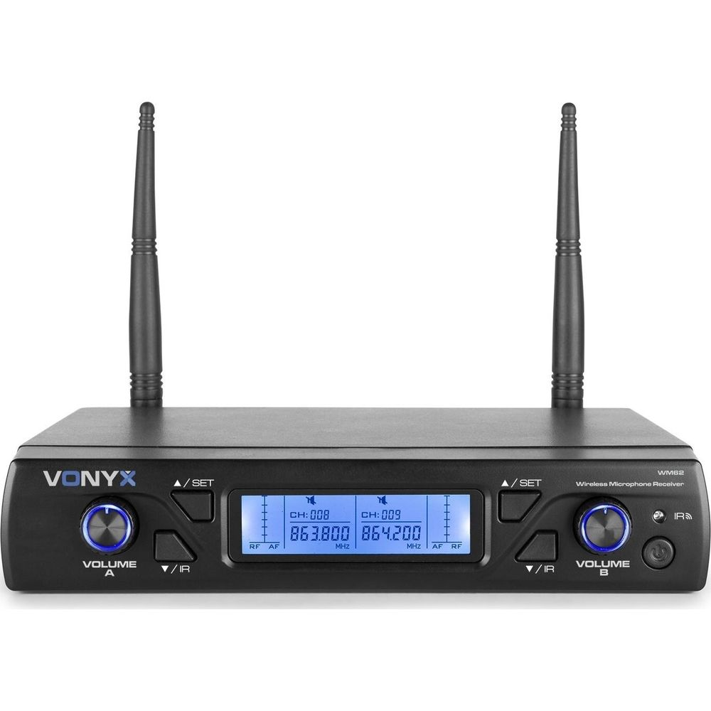 Een zwarte Vonyx WM62 draadloze microfoonontvanger met twee antennes en blauwe displays.
