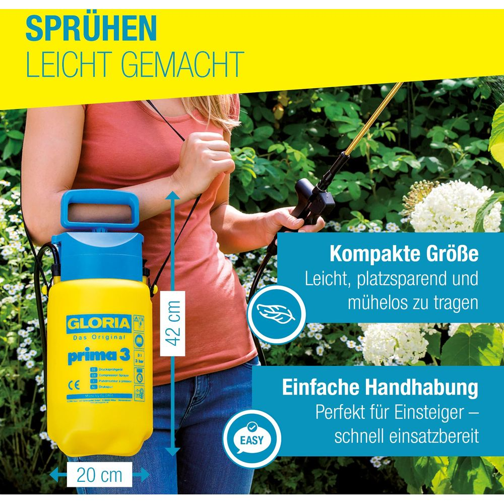 Person mit gelbem Gloria Sprühgerät, Maße 42x20cm, für einfache Handhabung.
