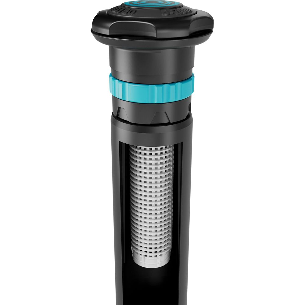Una valvola per irrigatore con filtro esteso all'interno, frontale nero con anello blu.