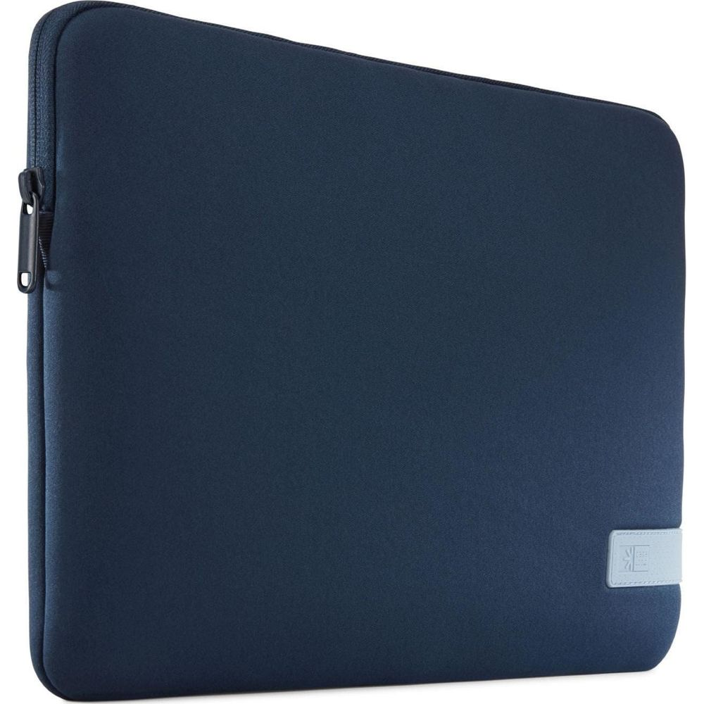 Custodia blu scuro per laptop con cerniera e una piccola toppa logo grigio chiaro.