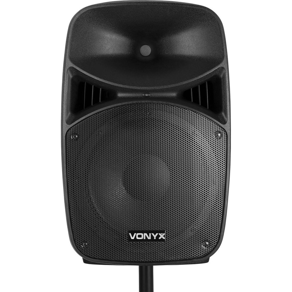 Altavoz Vonyx negro sobre soporte, vista frontal.