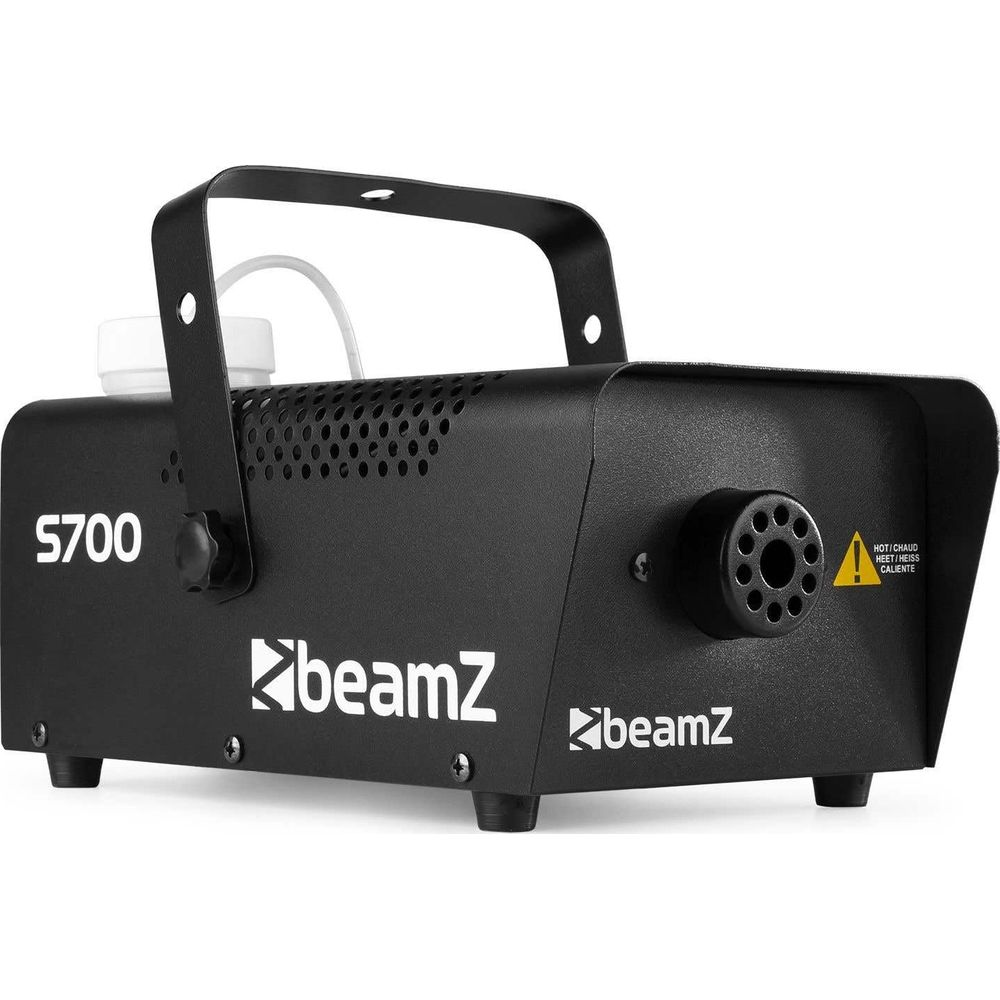 Máquina de humo negra con asa y ranuras de ventilación.