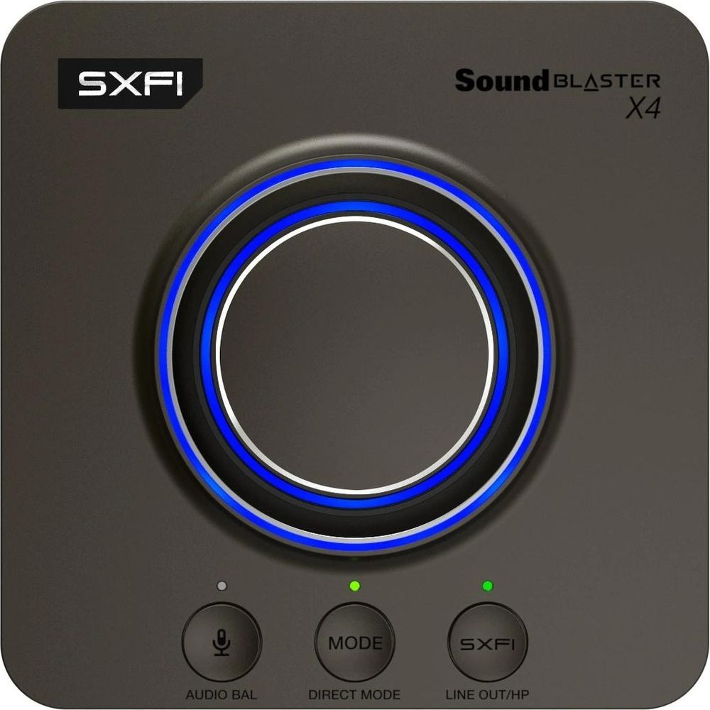 Un'interfaccia audio nera Sound Blaster X4 con anello e pulsanti illuminati.