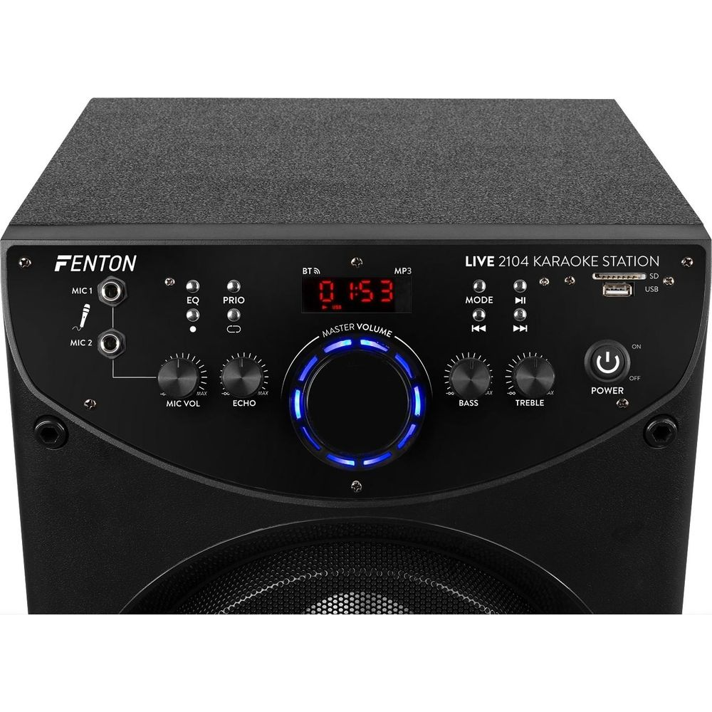 Altavoz de karaoke Fenton negro con perillas, botones y pantalla roja.