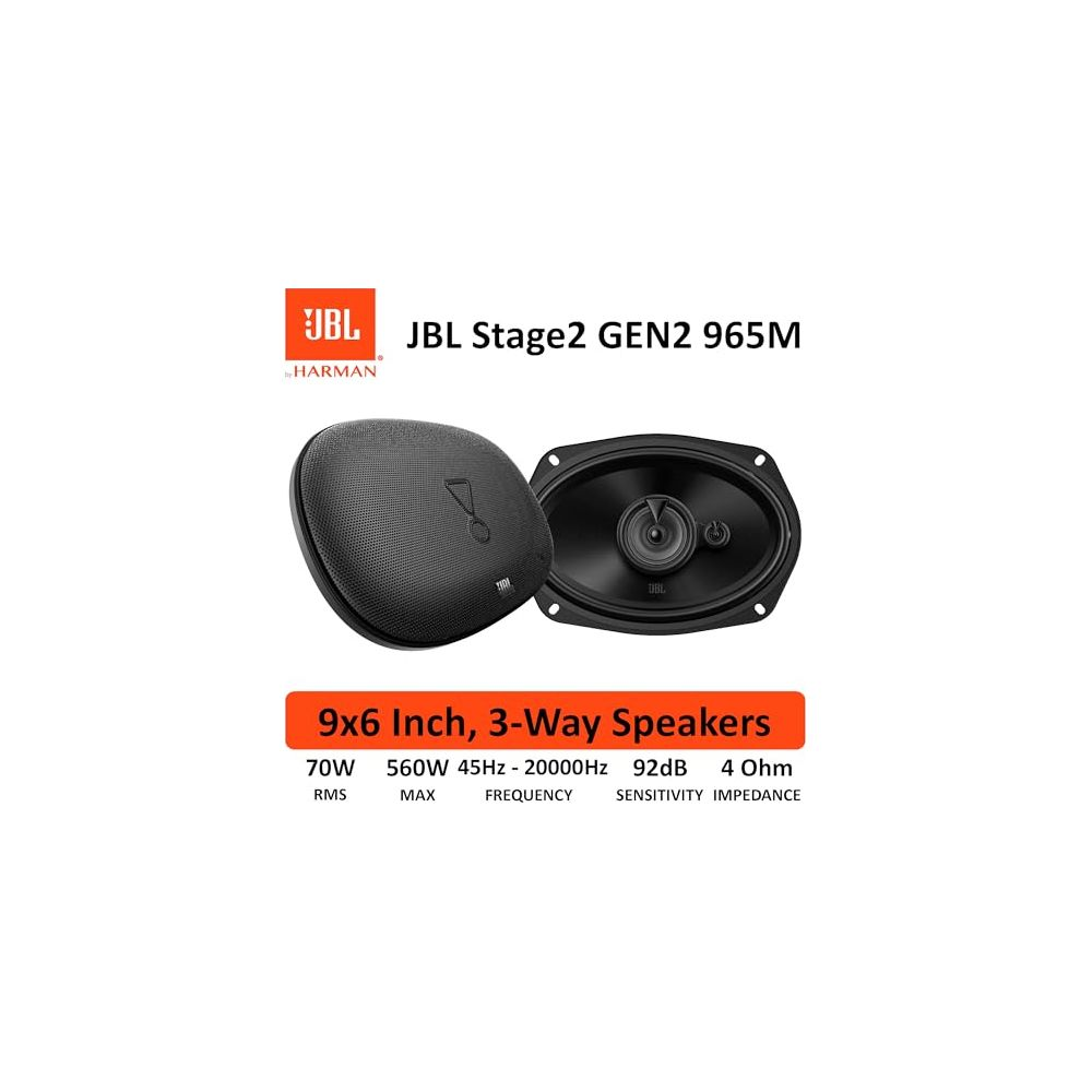 Zwei schwarze JBL 9x6 Zoll 3-Wege-Lautsprecher, einer mit Gitter, auf weißem Grund.