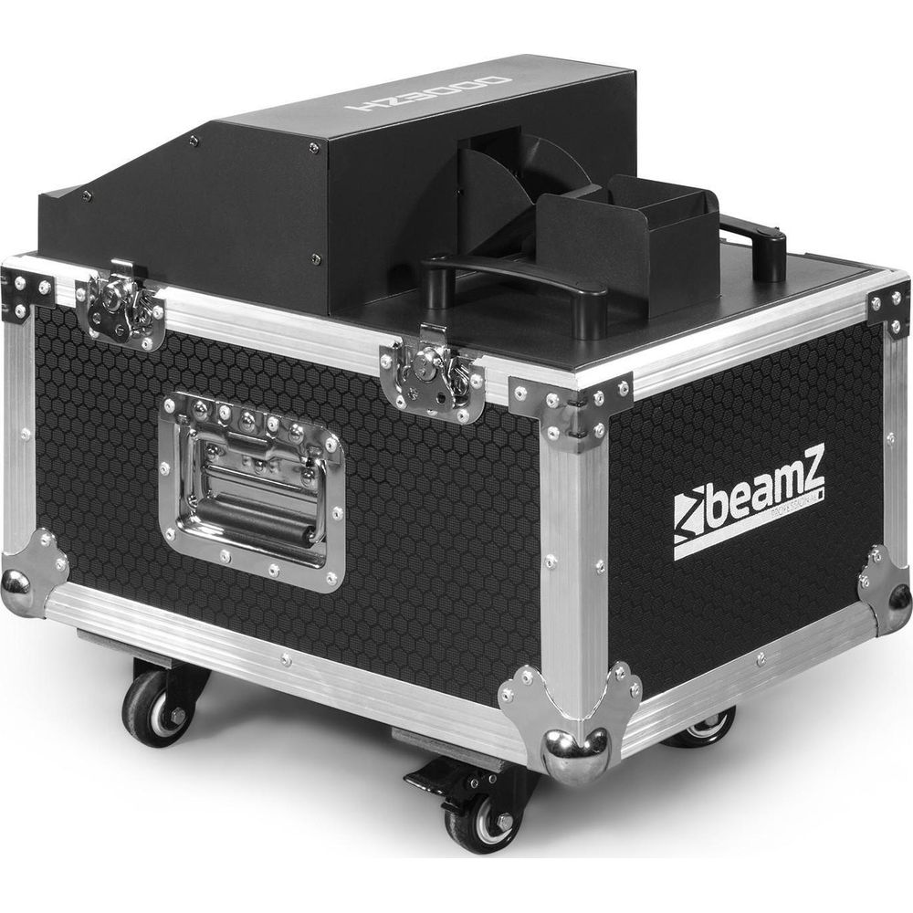Una caja de vuelo negra con herrajes plateados, ruedas y un logo de Beamz.