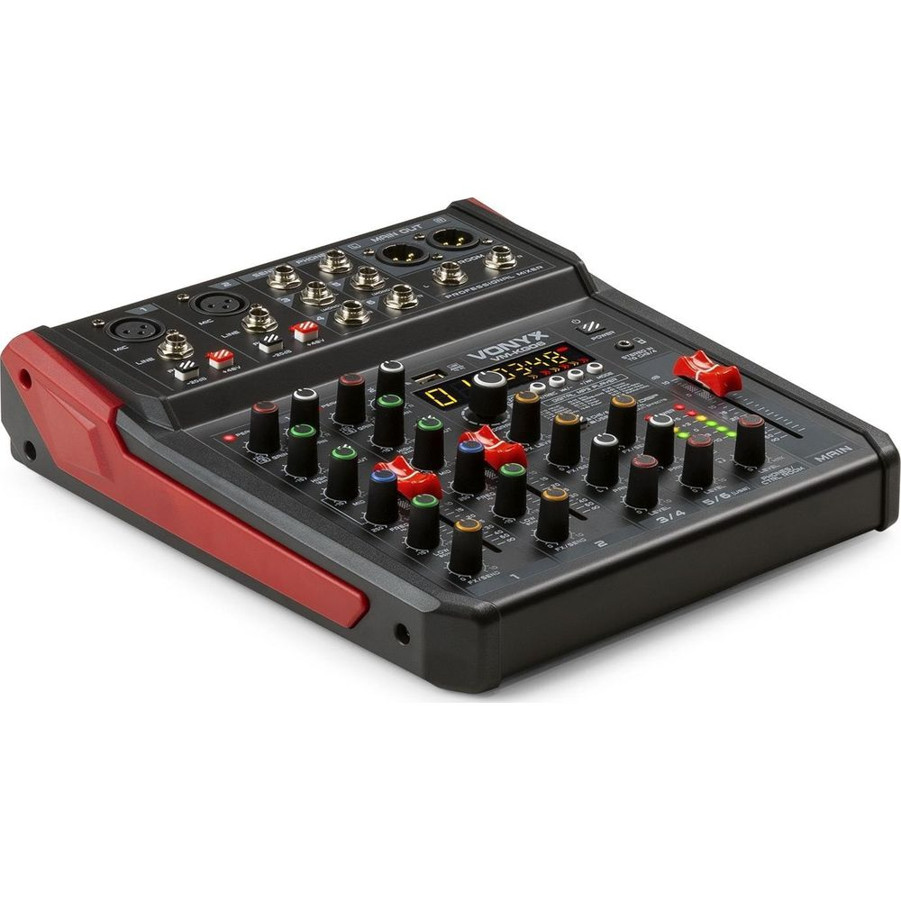 Un mezclador de audio Vonyx negro con detalles rojos, perillas y faders.