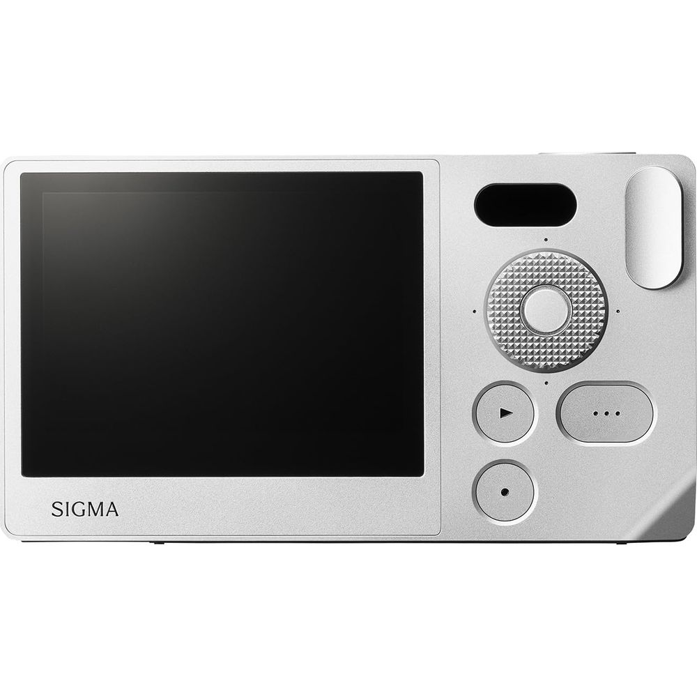 Fotocamera argentata con ampio schermo nero e pulsanti di controllo.