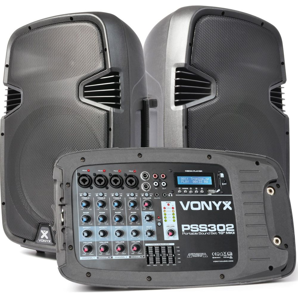 Dos altavoces Vonyx PA negros con un mezclador delante.