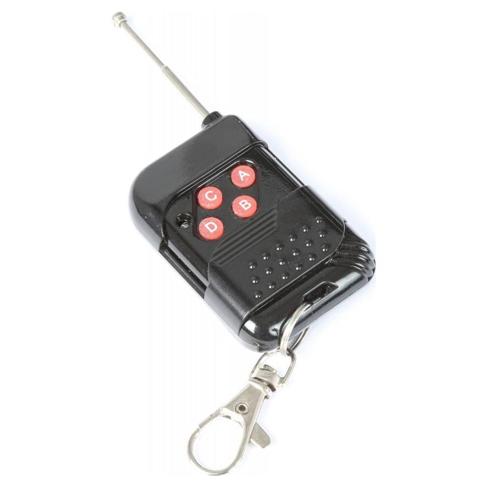 Mando a distancia negro con cuatro botones rojos (A, B, C, D) y antena.