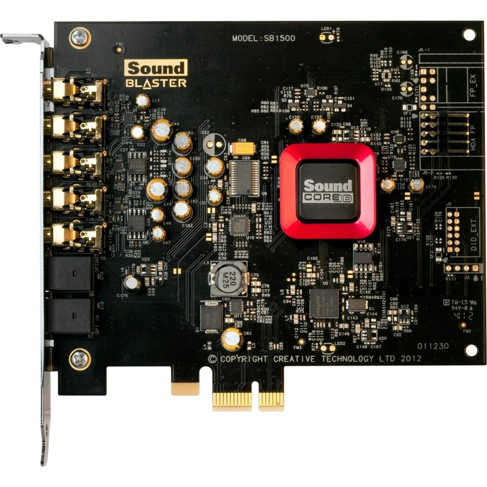 Eine Soundkarte mit der Aufschrift Sound Blaster und Sound Core 3D.
