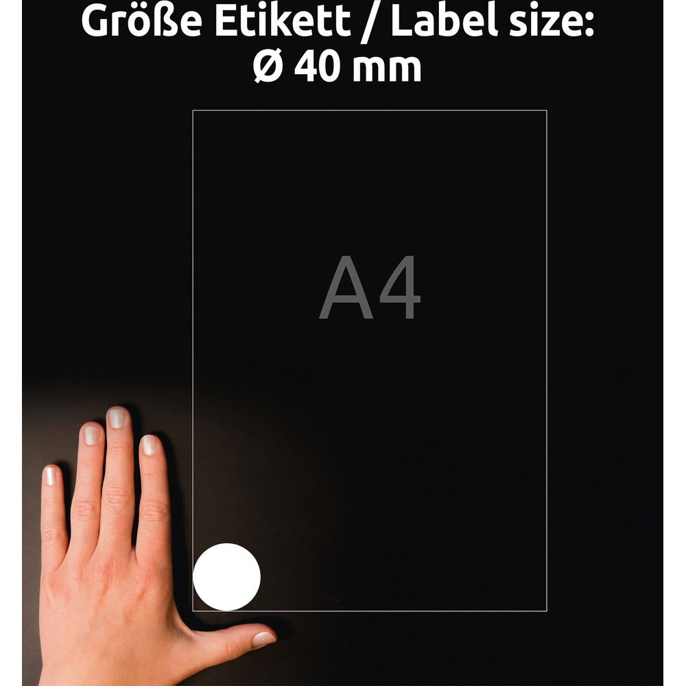 Hand neben A4 Blatt mit Kreis, Größe 40 mm.