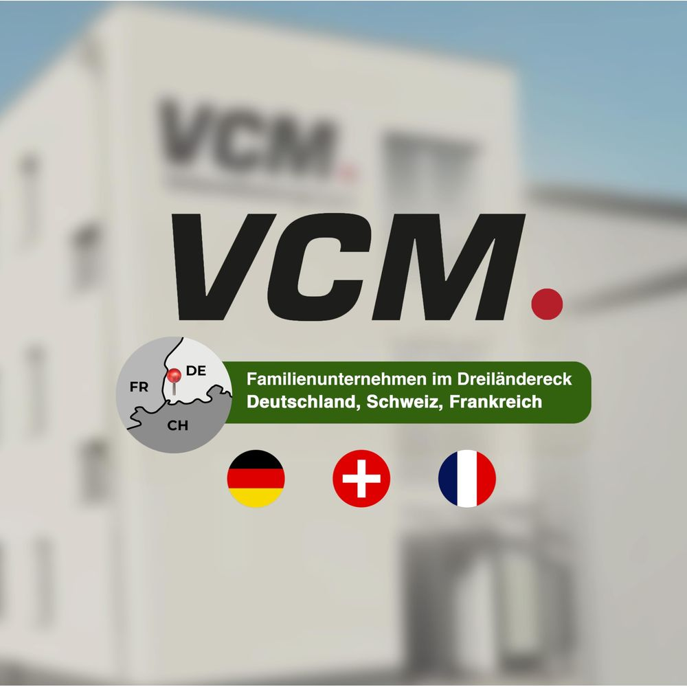 Logo VCM avec carte des pays DE, FR, CH et drapeaux.