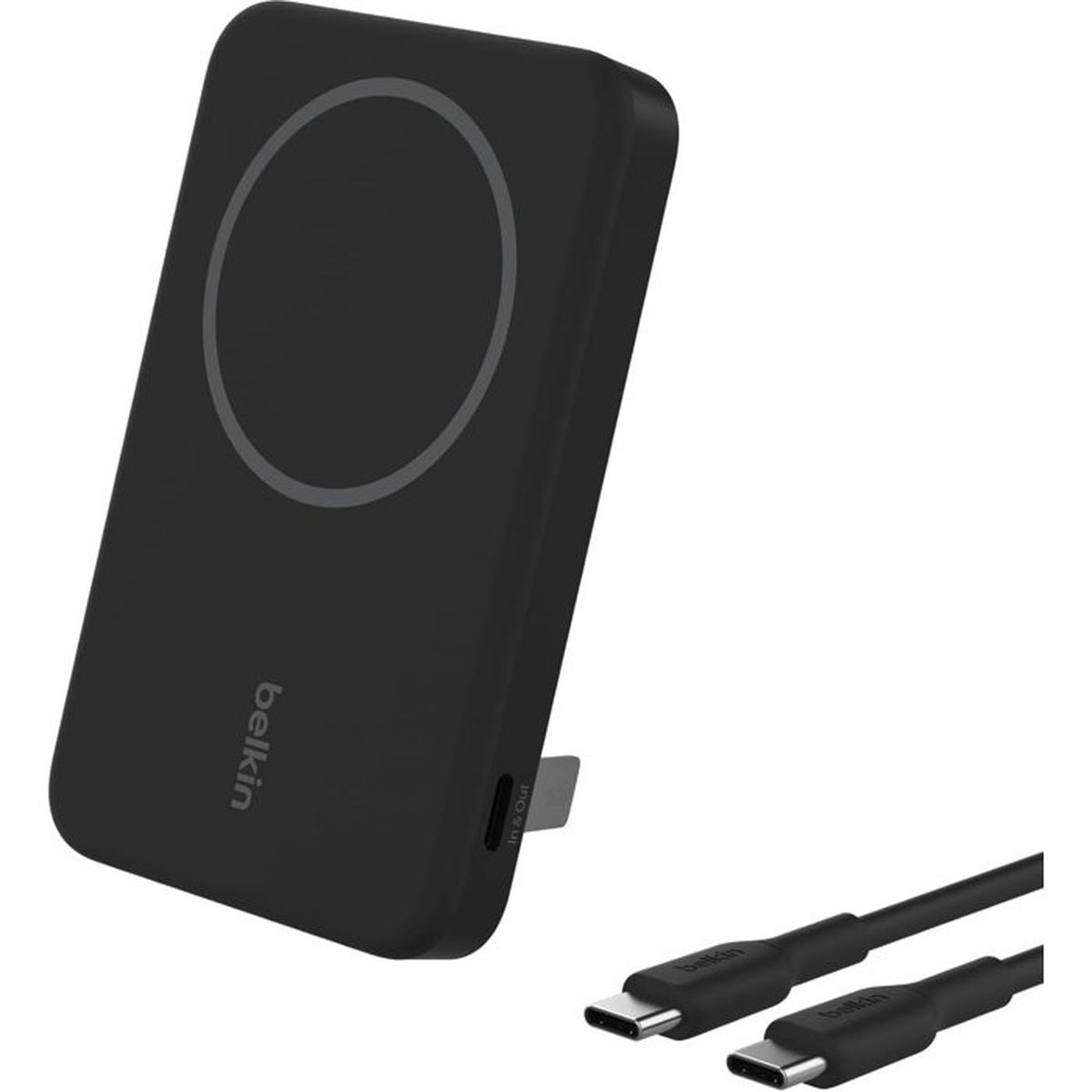 Zwarte Belkin MagSafe oplader met twee USB-C kabels.