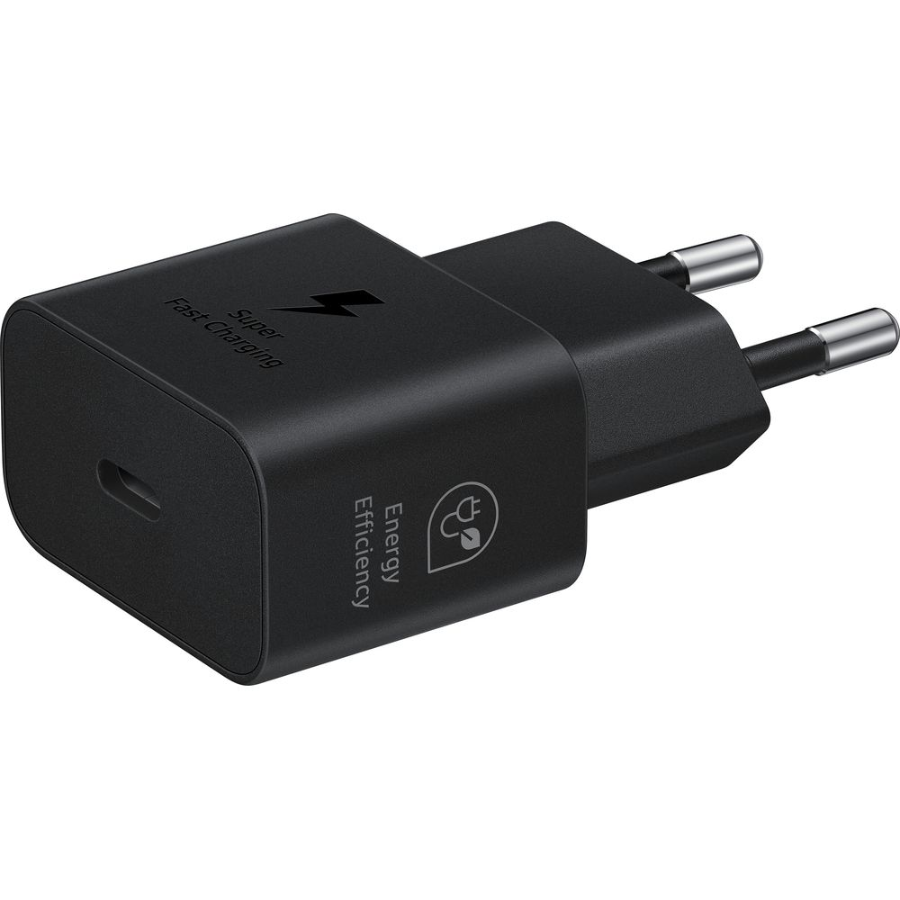 Adattatore nero di ricarica rapida con fulmine e icona efficienza energetica.