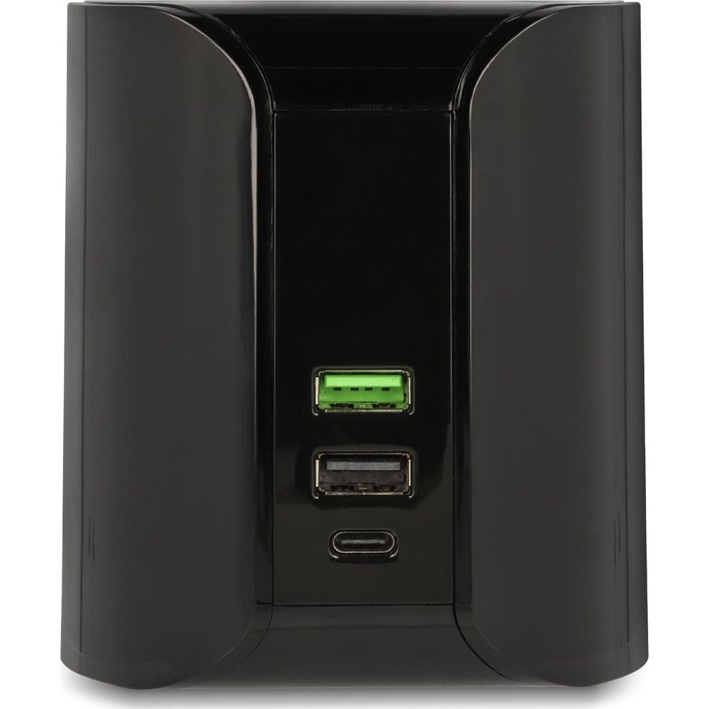 Un blocco di ricarica nero con due porte USB-A e una porta USB-C.