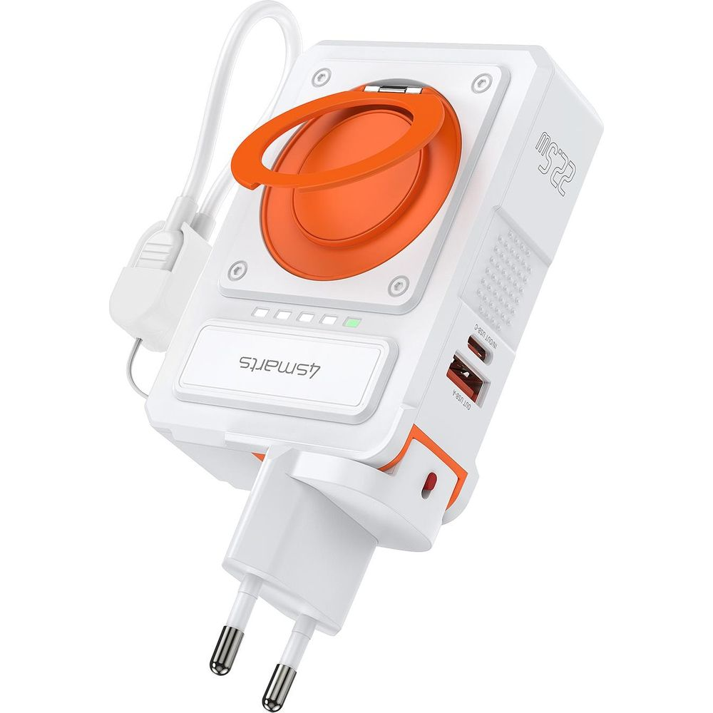 Un caricatore bianco con anello arancione e porte USB.