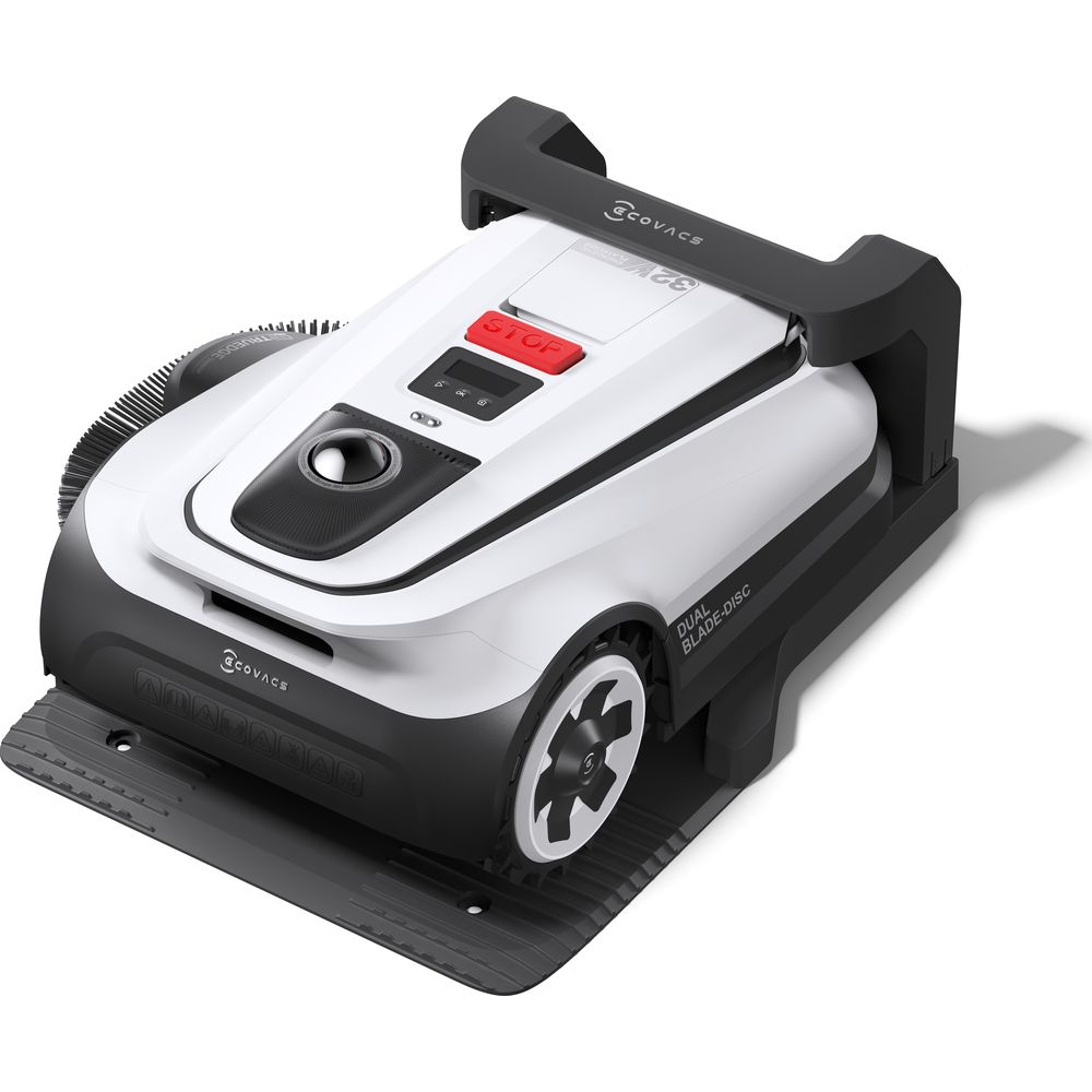 Weißer und schwarzer Mähroboter mit rotem STOP-Knopf oben.