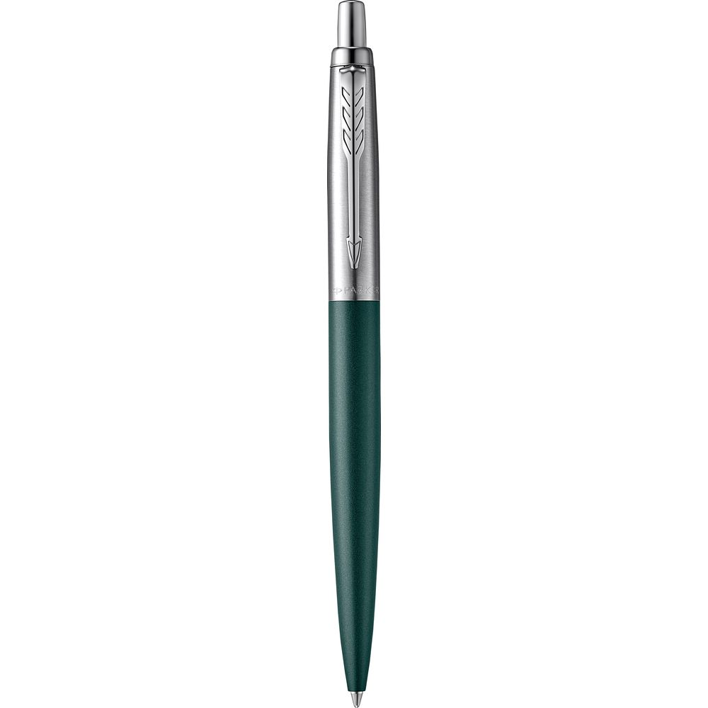 Una penna Parker verde scuro con clip e dettagli argentati.