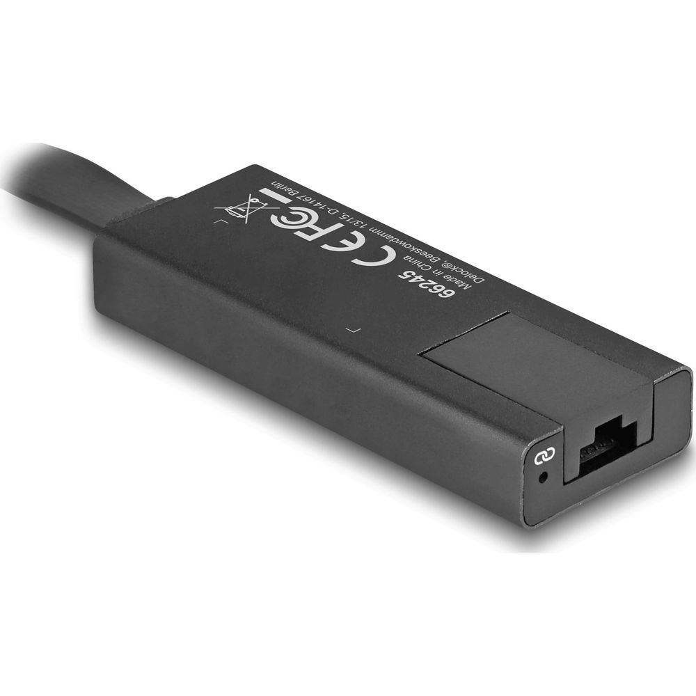 Adattatore di rete nero con cavo e porta RJ45. Etichettatura: CE, FCC, 66245.
