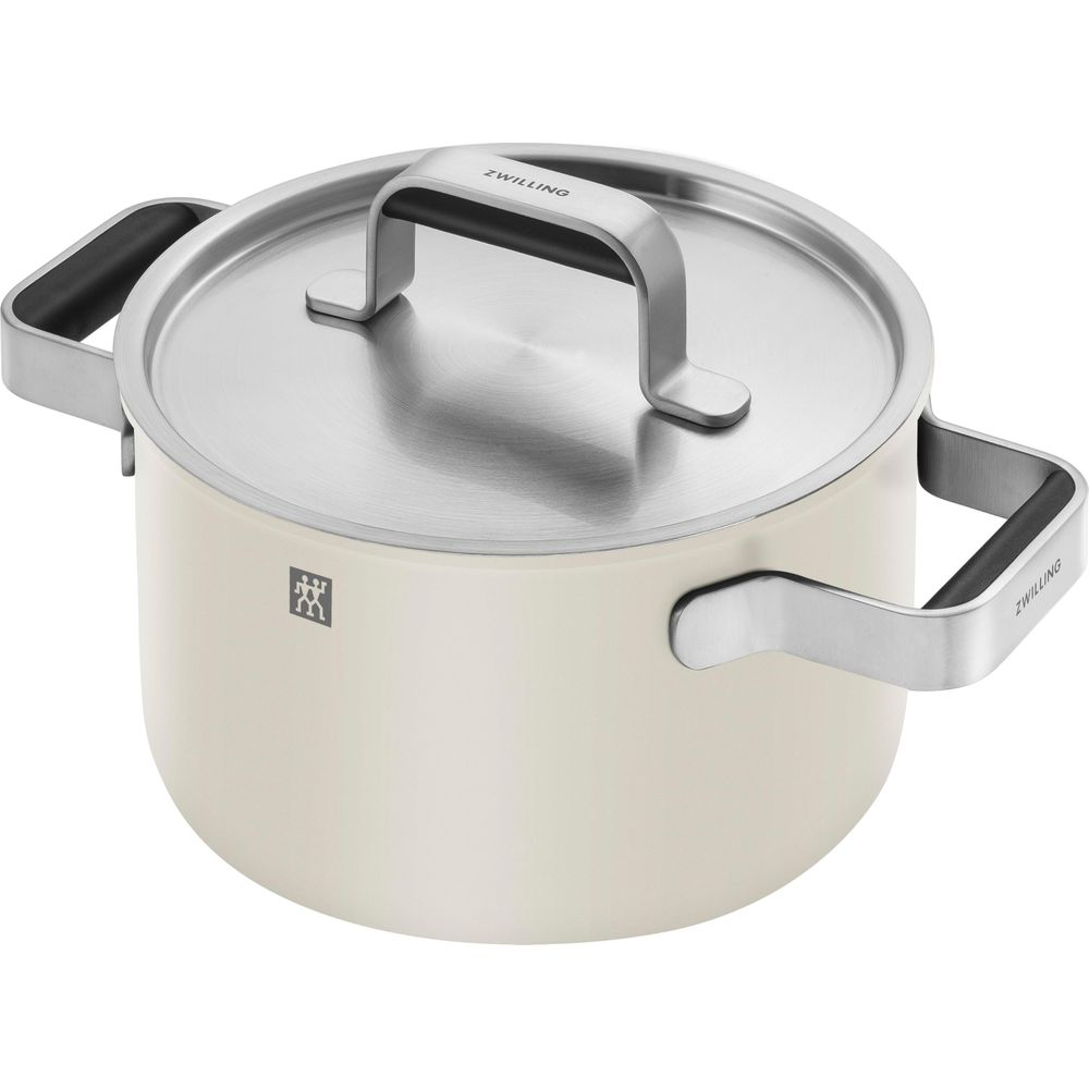 Casserole crème avec couvercle et poignées argentés. Logo ZWILLING visible.